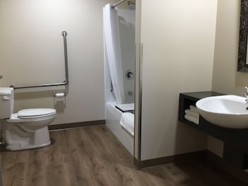 villa inn and suites surestay collection by best western