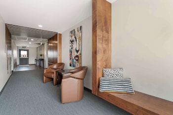 villa inn and suites surestay collection by best western