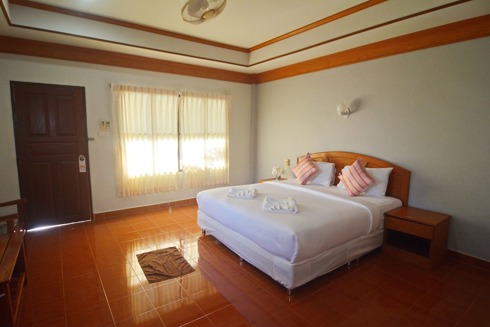 klongdao beach resort