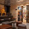 globe runner hotel and hostel
