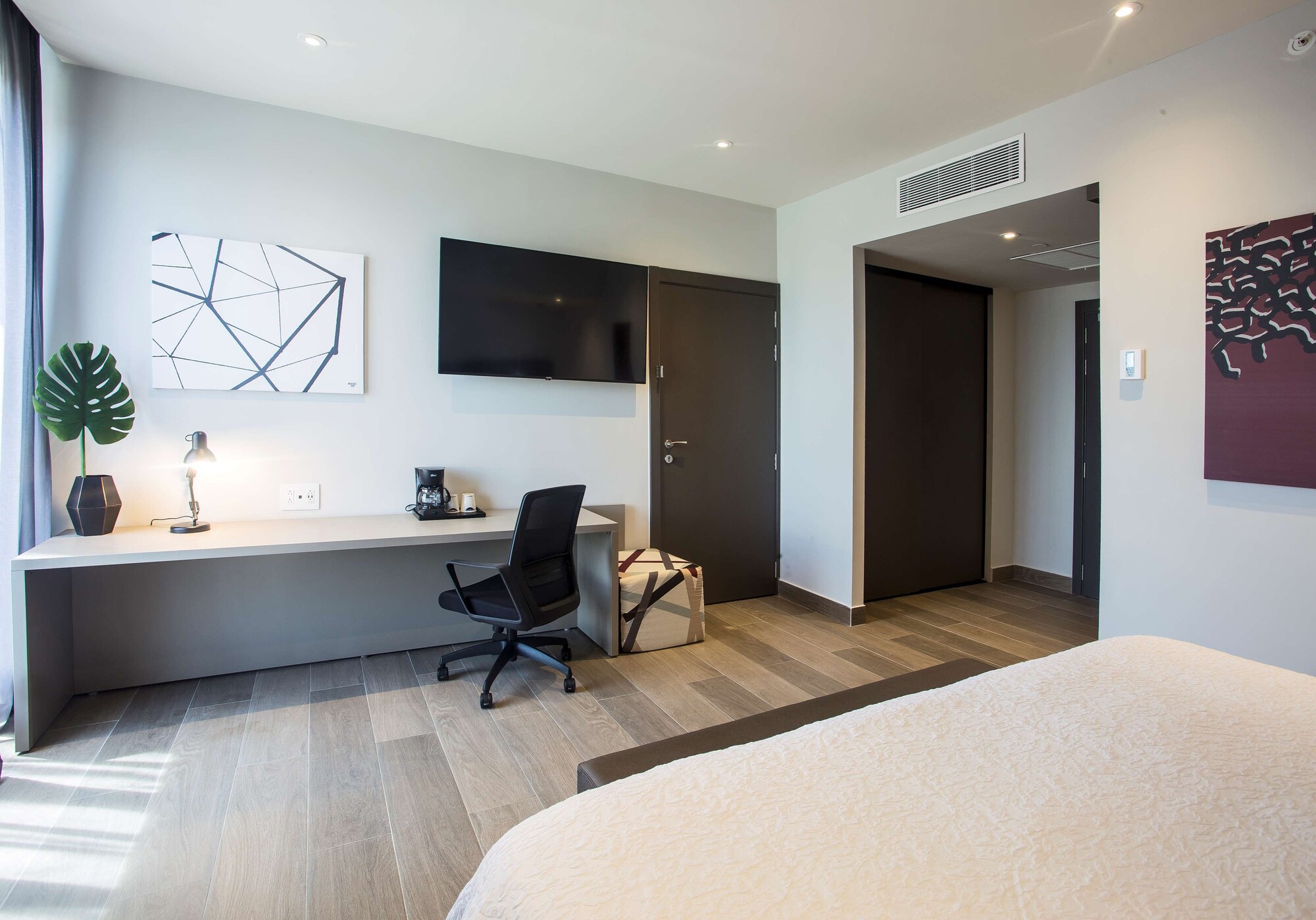 hampton by hilton david