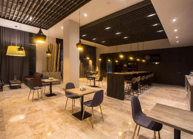 hampton by hilton david