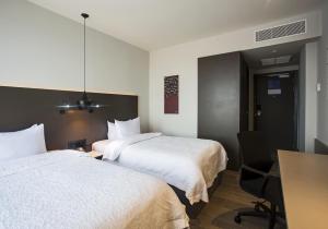 hampton by hilton david