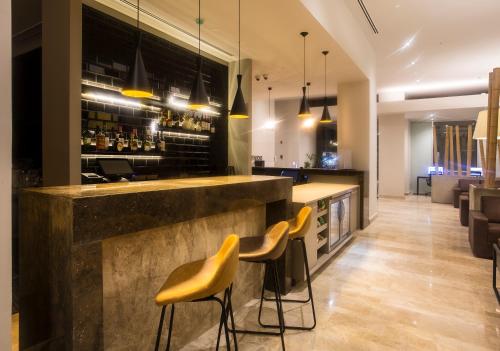 hampton by hilton david