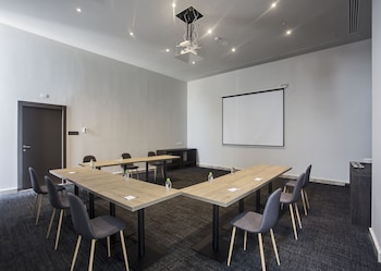 hampton by hilton david