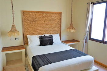 la puerta azul beachfront adults only