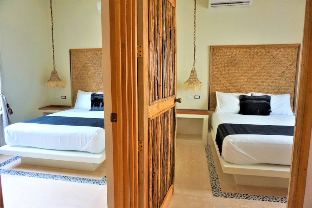 la puerta azul beachfront adults only