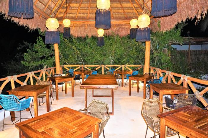 la puerta azul beachfront adults only