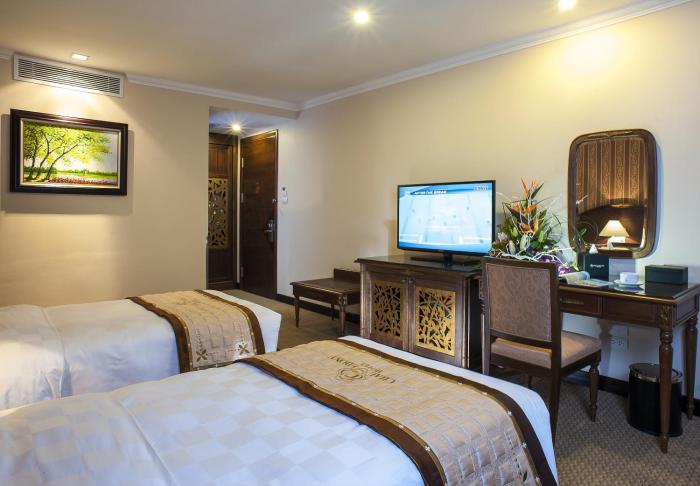 chalcedony grand hotel