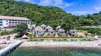 novotel marina sriracha and koh si chang hotel