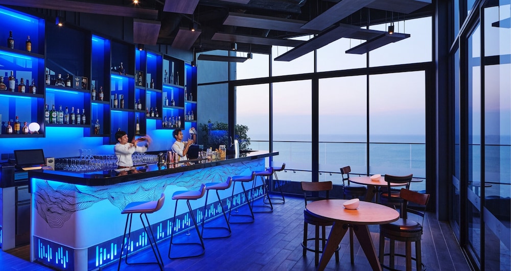 novotel marina sriracha and koh si chang hotel