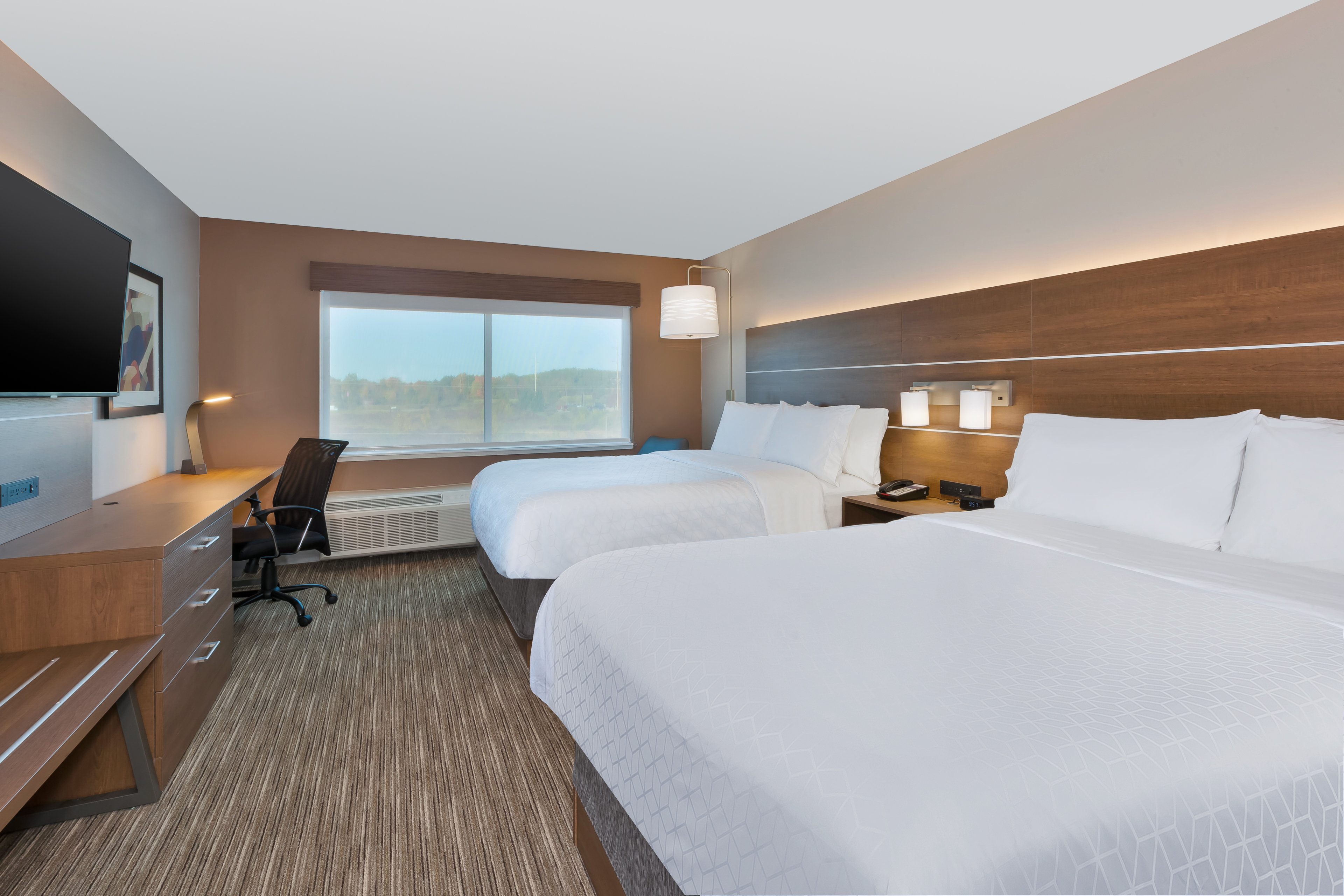 hol inn exp cedar springs grand rapids n