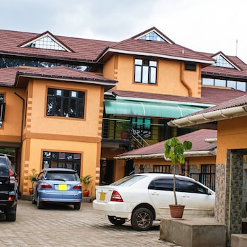 Twiggs Hotel,68B Kipchamba Street Po Box 339 Bomet 20400,3 star