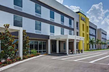 home2 suites naples i 75 pine ridge road fl