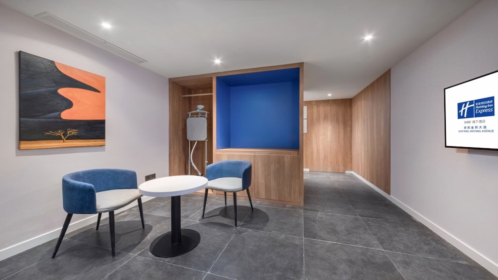 holiday inn express guiyang jinyang avenue an ihg hotel