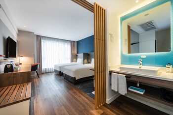 holiday inn express guiyang jinyang avenue an ihg hotel