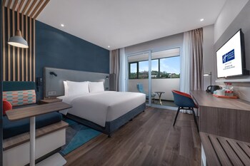 holiday inn express guiyang jinyang avenue an ihg hotel