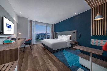 holiday inn express guiyang jinyang avenue an ihg hotel