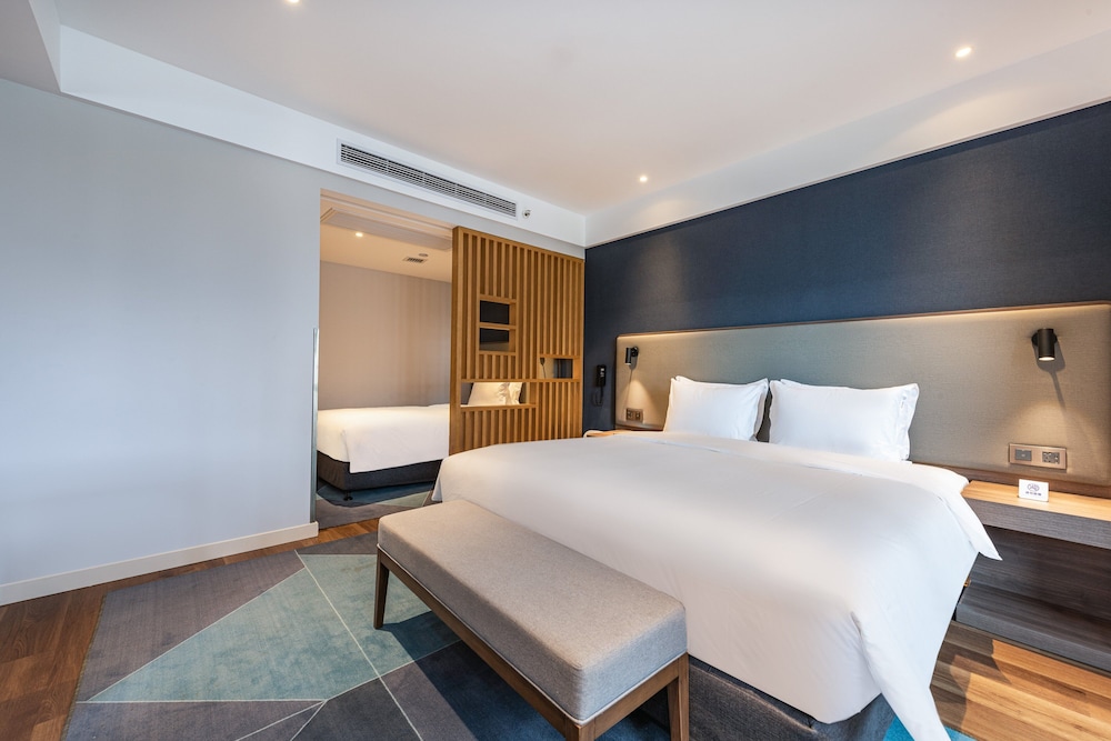 holiday inn express guiyang jinyang avenue an ihg hotel