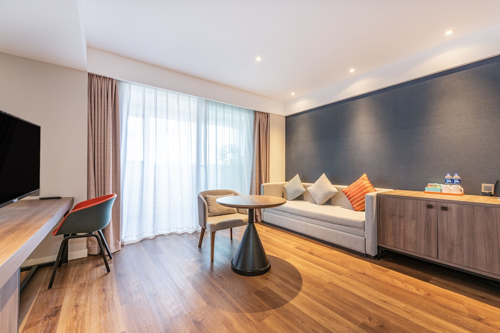 holiday inn express guiyang jinyang avenue an ihg hotel