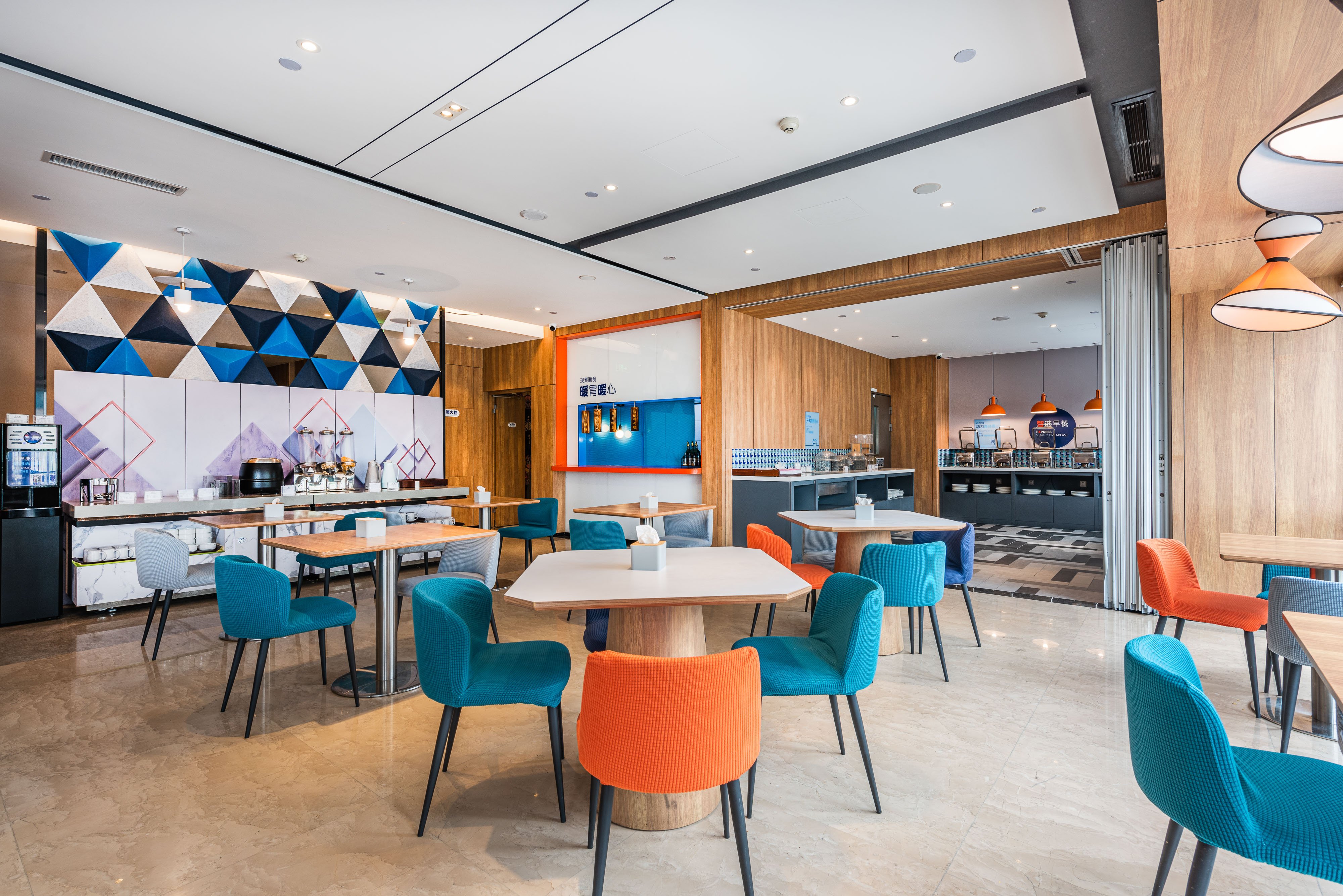 holiday inn express guiyang jinyang avenue an ihg hotel