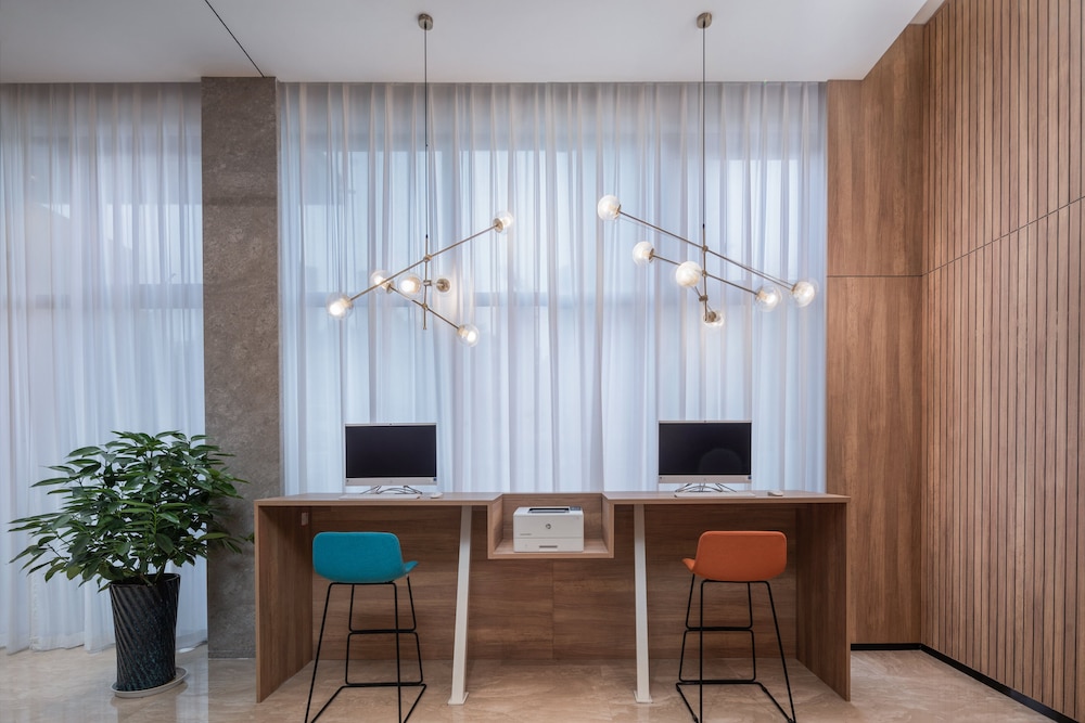 holiday inn express guiyang jinyang avenue an ihg hotel