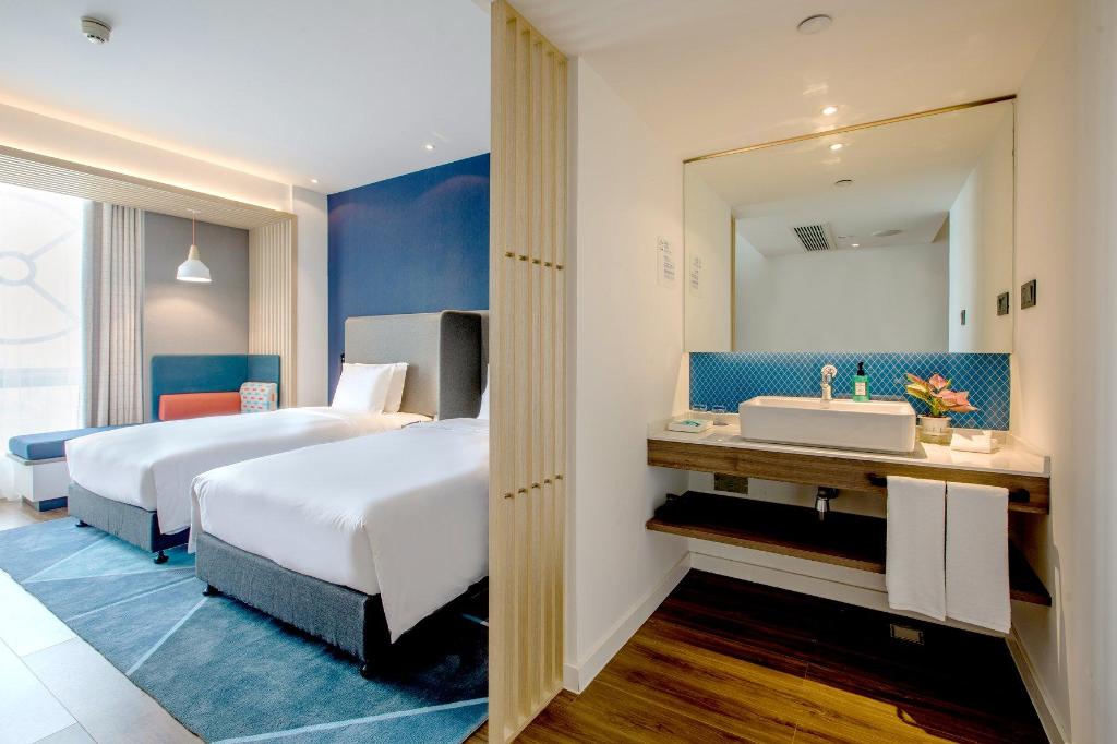 holiday inn express zhangjiagang free trade zone an ihg hotel