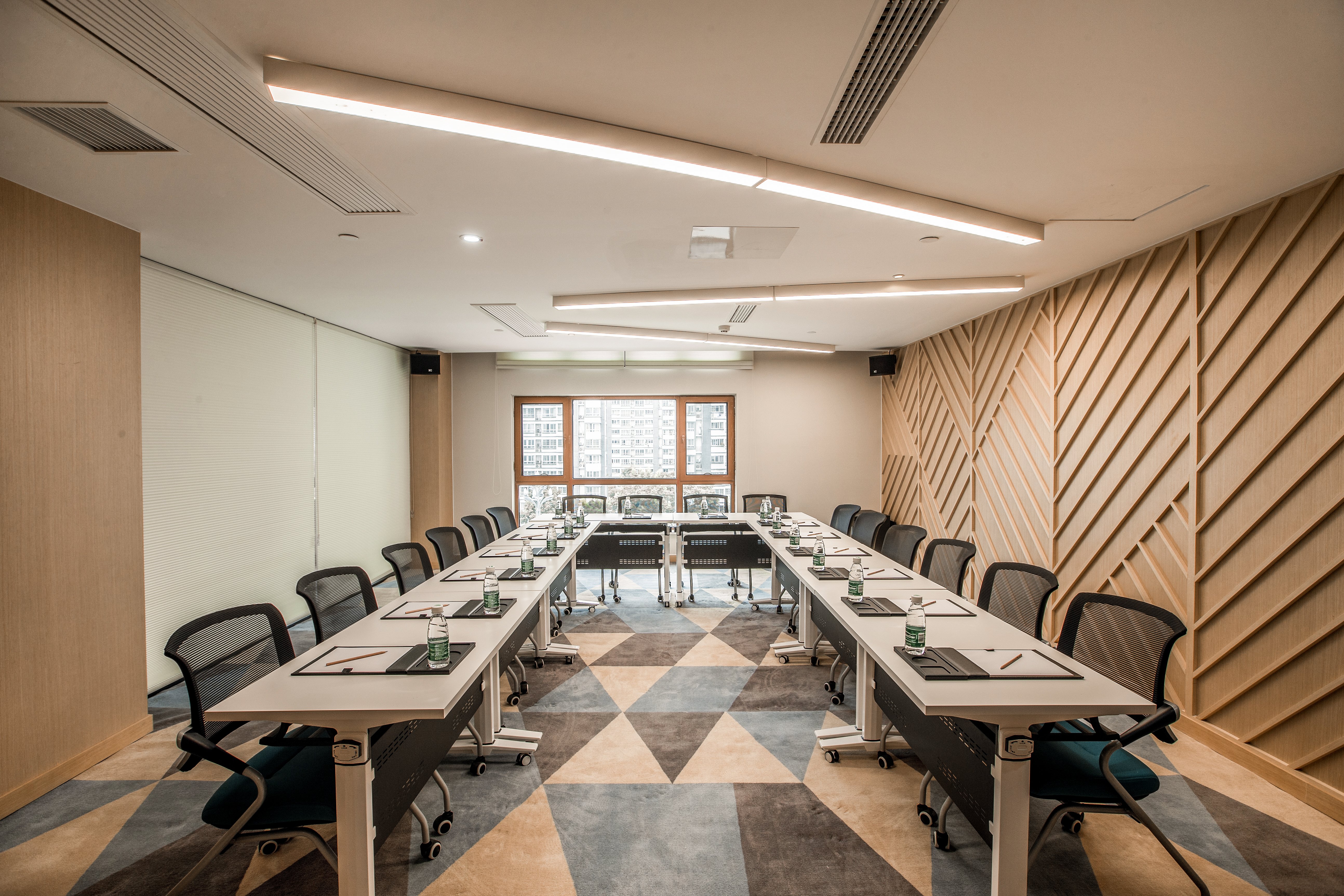 holiday inn express zhangjiagang free trade zone an ihg hotel