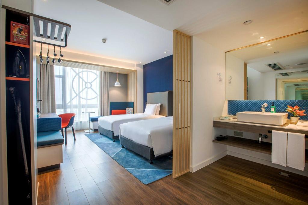 holiday inn express zhangjiagang free trade zone an ihg hotel