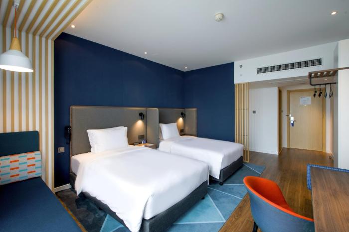 holiday inn express zhangjiagang free trade zone an ihg hotel
