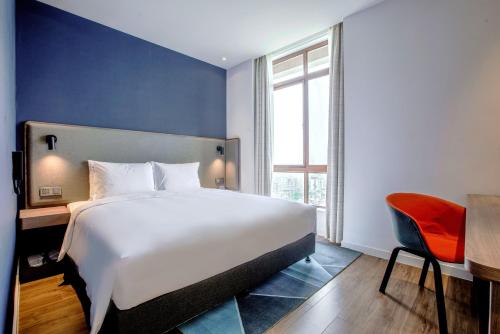 holiday inn express zhangjiagang free trade zone an ihg hotel