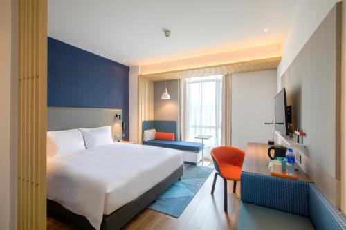 holiday inn express zhangjiagang free trade zone an ihg hotel