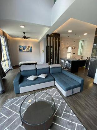 play residence at golden hills