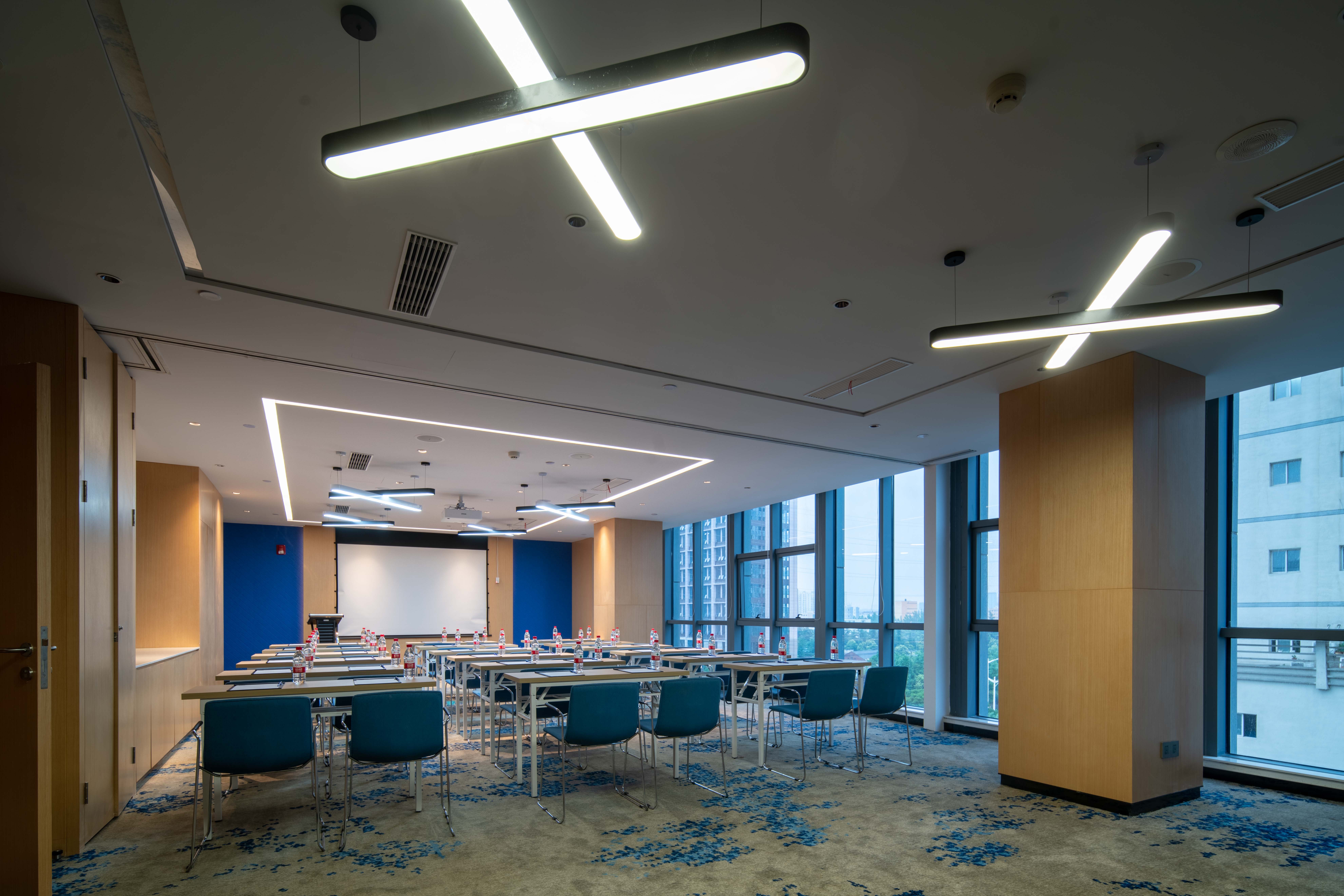 holiday inn express huaibei city center an ihg hotel