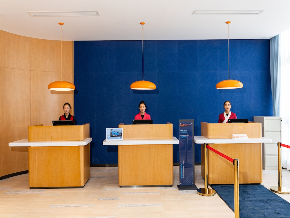 holiday inn express litang