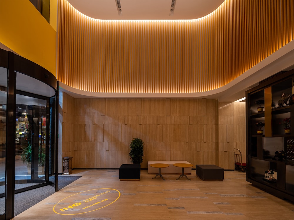 holiday inn express litang