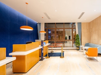 holiday inn express litang