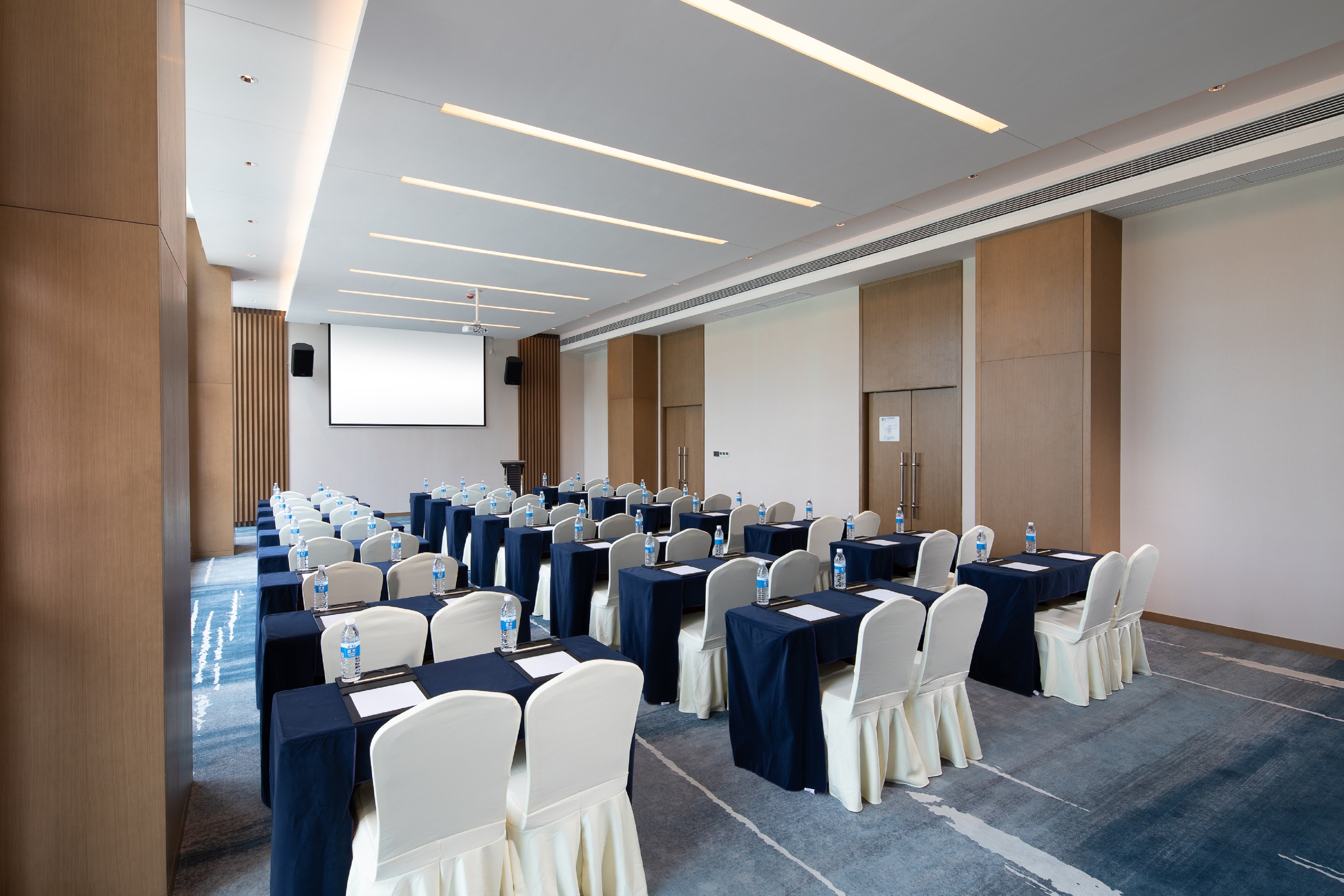 holiday inn express chengdu longquanyi north an ihg hotel