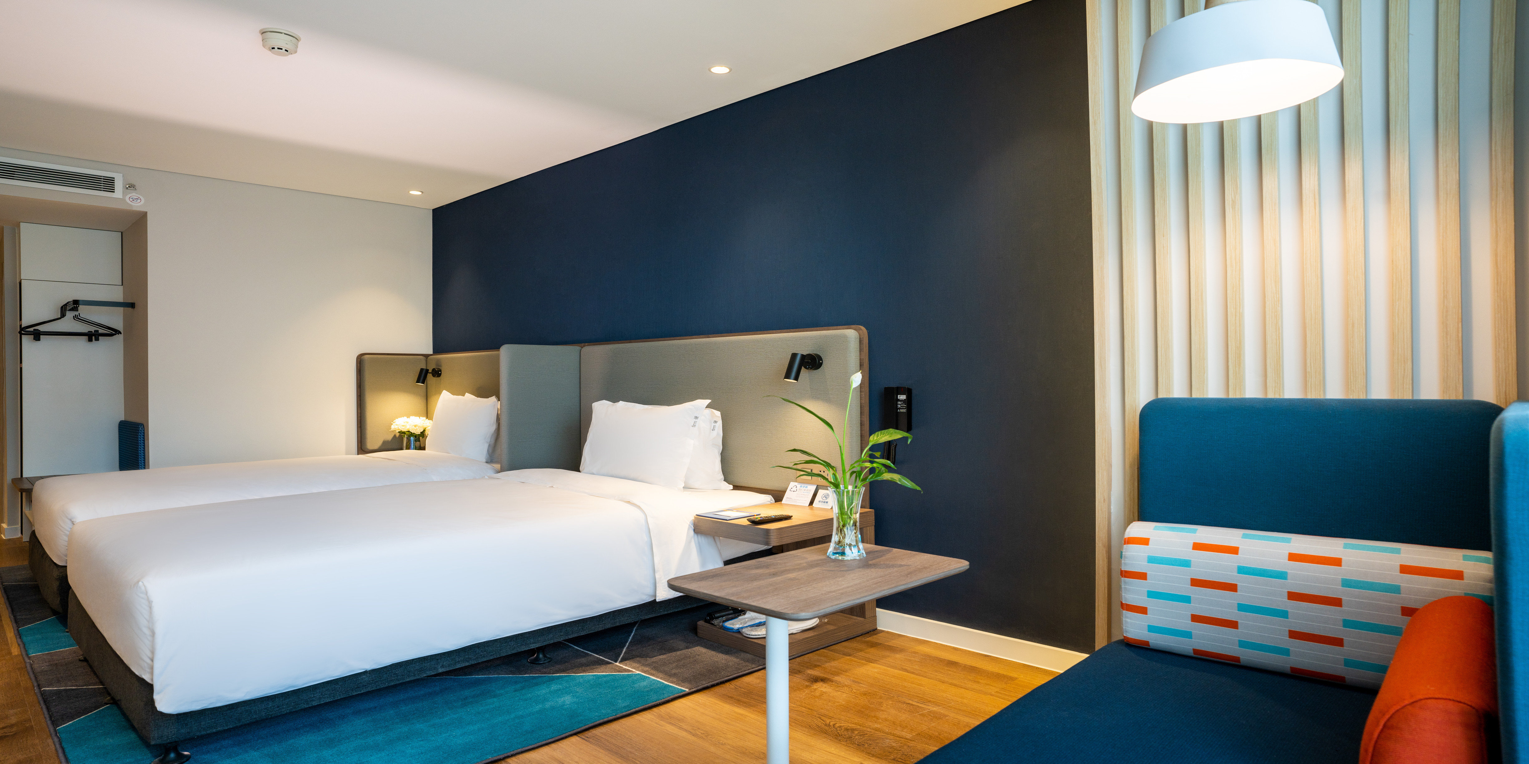 holiday inn express urumqi station an ihg hotel