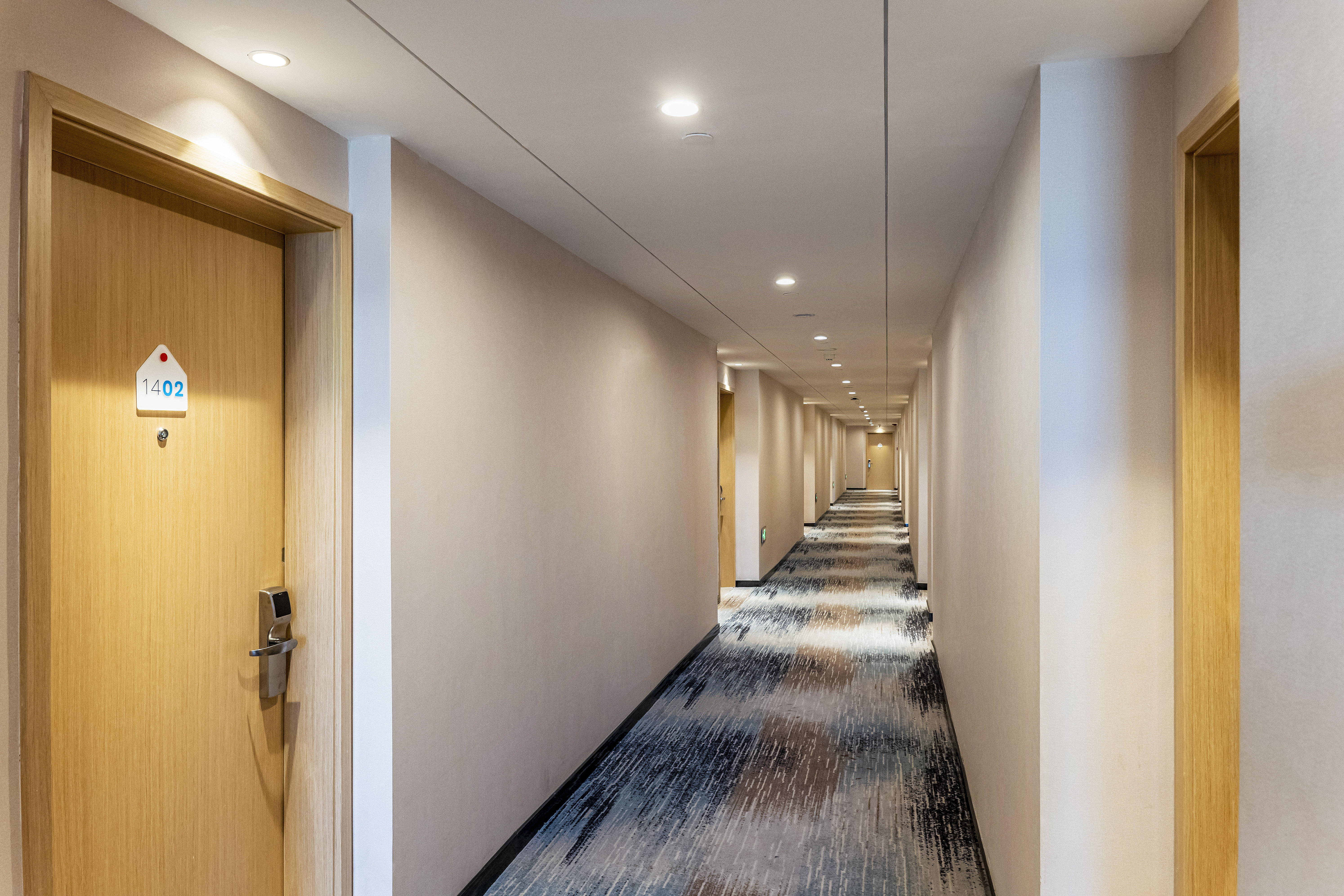 holiday inn express urumqi station an ihg hotel
