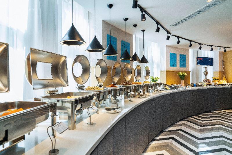 holiday inn express urumqi station an ihg hotel