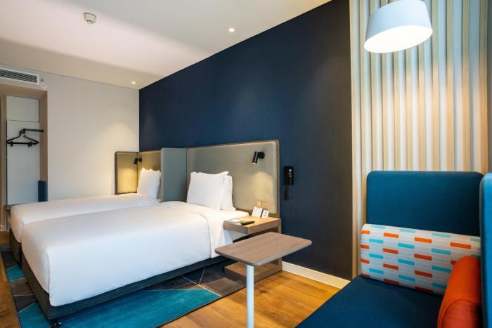 holiday inn express urumqi station an ihg hotel