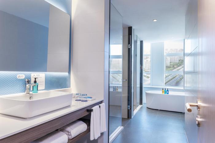 holiday inn express urumqi station an ihg hotel