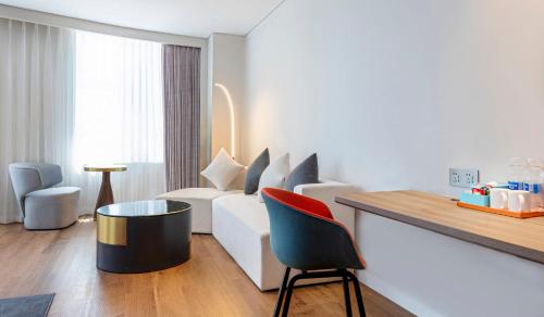 holiday inn express urumqi station an ihg hotel