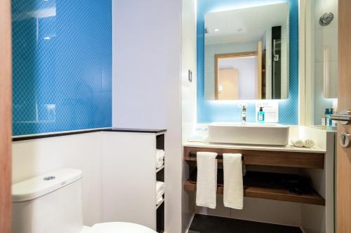holiday inn express urumqi station an ihg hotel
