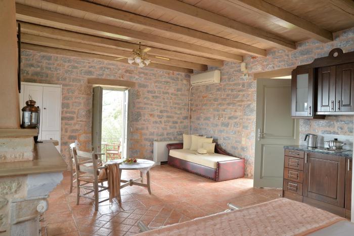 akrolithi guesthouse