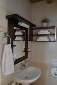 akrolithi guesthouse