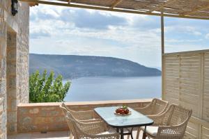 akrolithi guesthouse