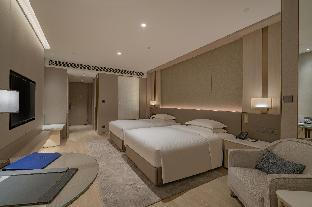 doubletree by hilton shenzhen nanshan hotel and residences