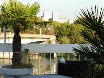 villeneuve les avignon